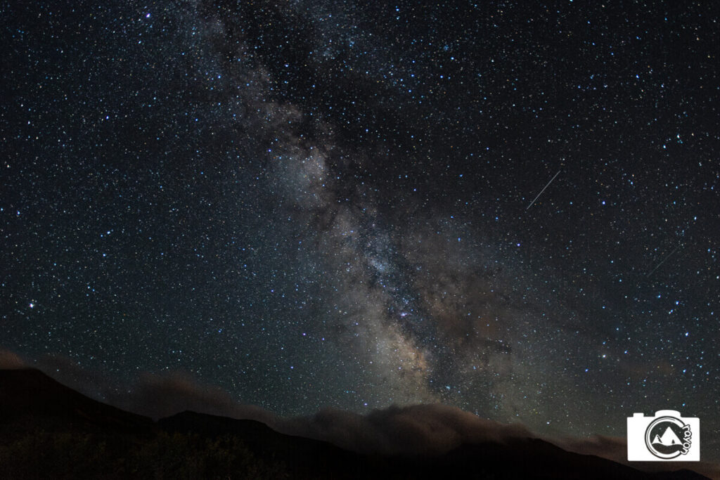 天の川と満天の星空